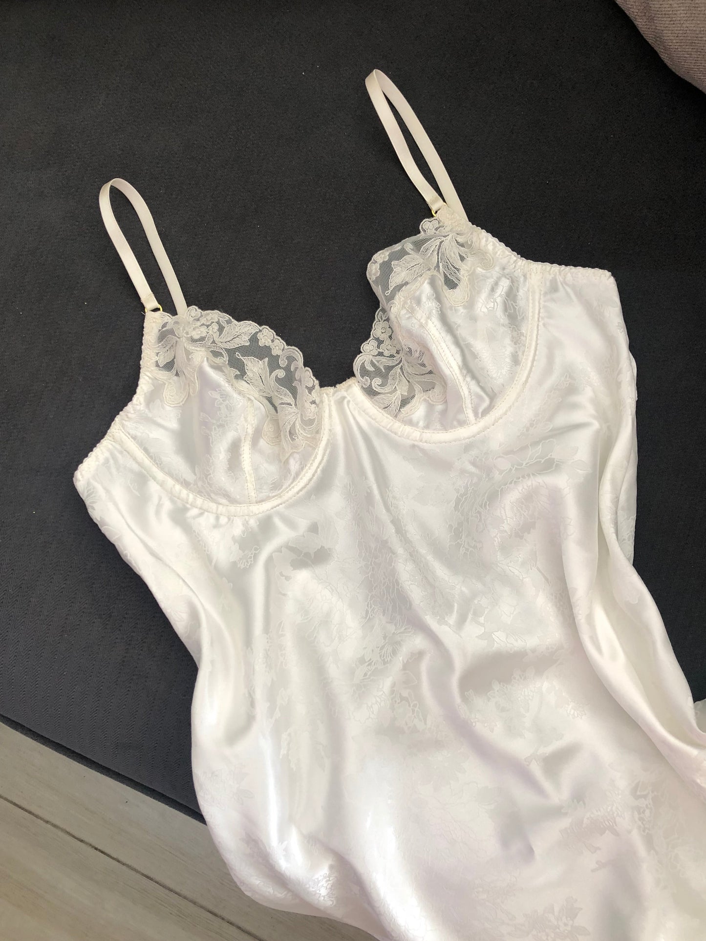 Mirna Slip dress
